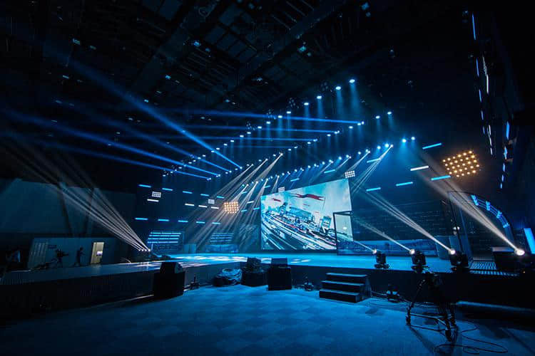 舞台行业惯用的三种灯具