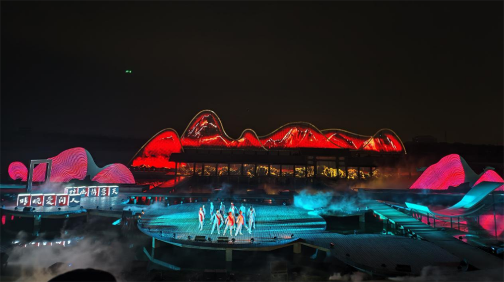 天津首个湖岸沉浸大戏《今夕东丽湖》正式启动